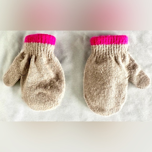 Koala Kids 18-24M Winter Hat & Mittens Set – Tan Reindeer/Deer Knit Fleece Lined - Picture 5 of 7